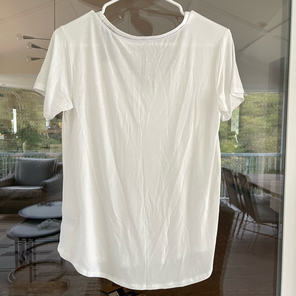 AE Soft & Sexy White T-Shirt - Picture 2 of 3